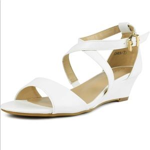 *NWT*Wedge Sandals White- Size 8.5 (2”)